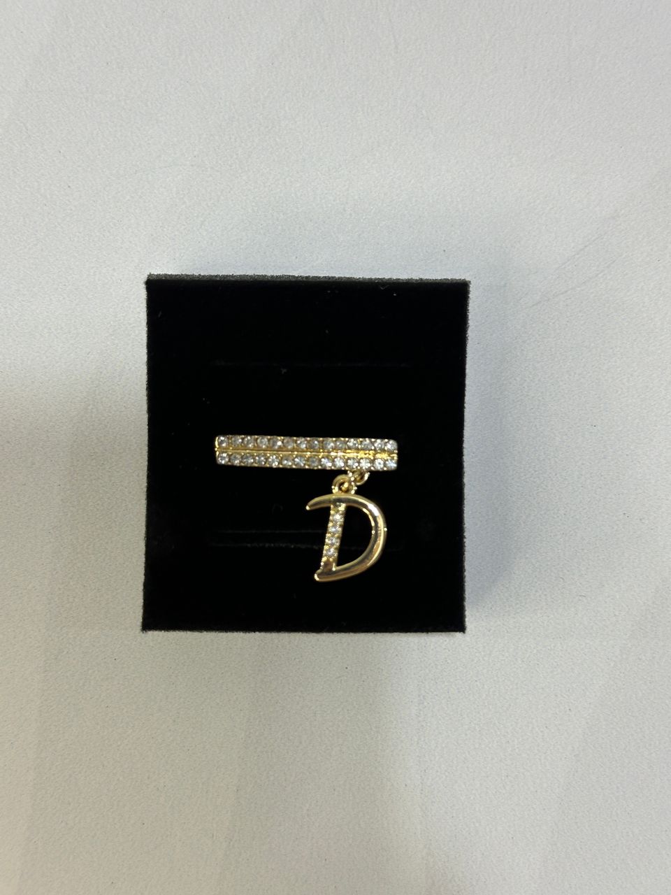 Set de pines con letra