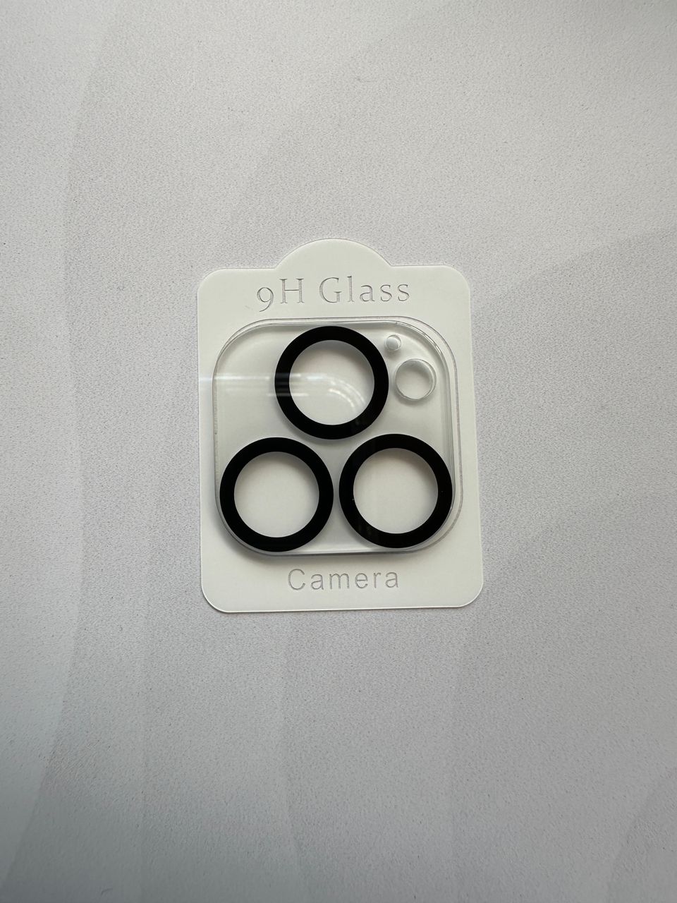 iPhone 13 Pro transparente con borde negro