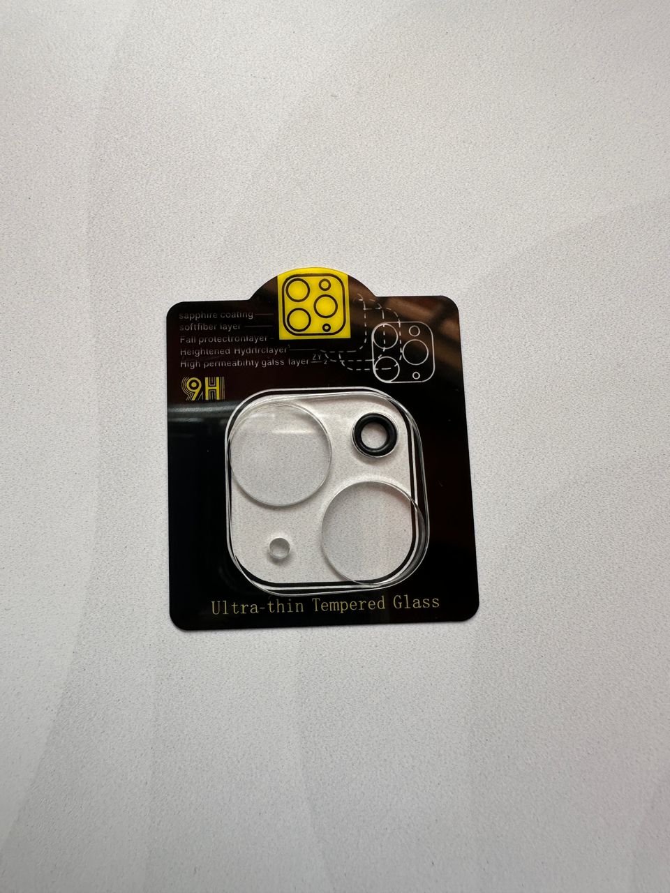 iPhone 15 trasparente 