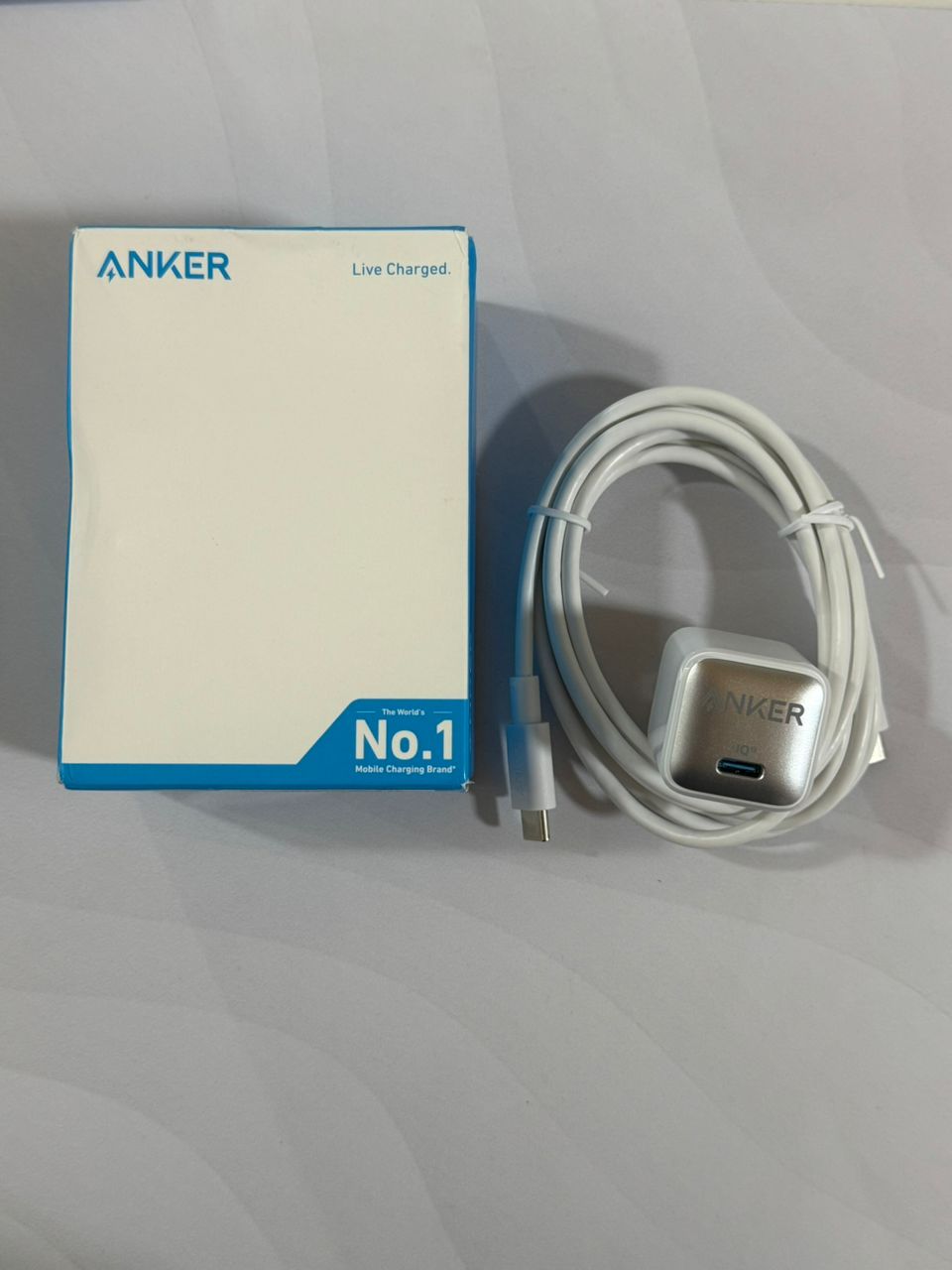 Cubo 20w y Cable Tipo C Anker 